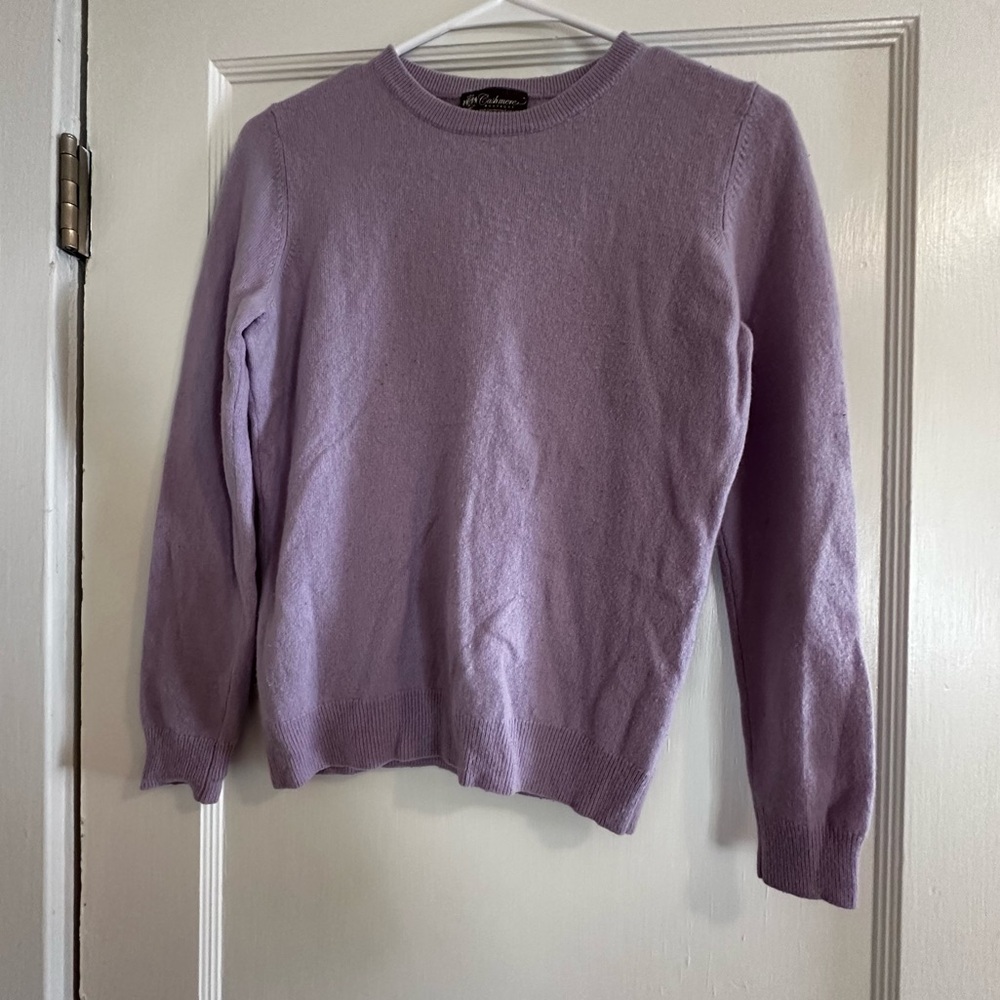 100% Cashmere Lilac Sweater